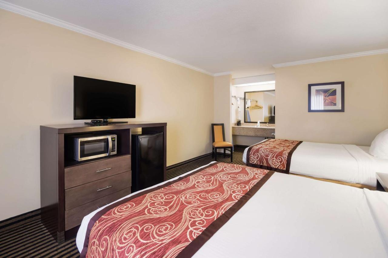 Best Western - Mckenzie Ngoại thất bức ảnh