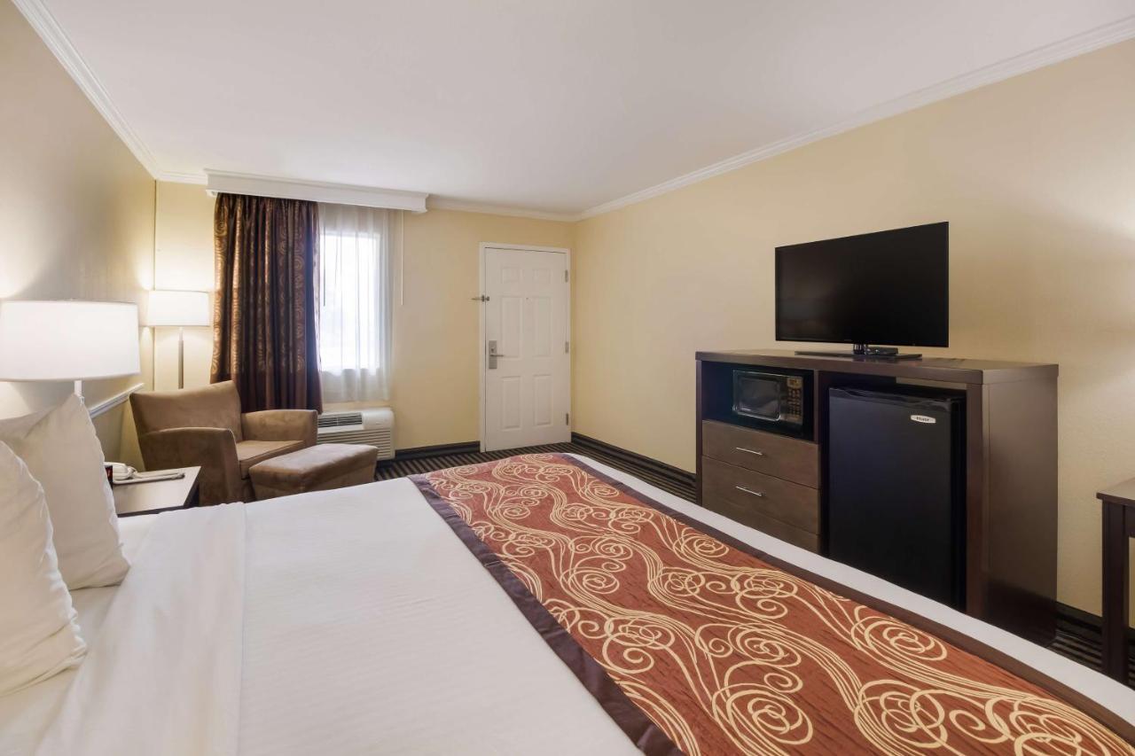Best Western - Mckenzie Ngoại thất bức ảnh